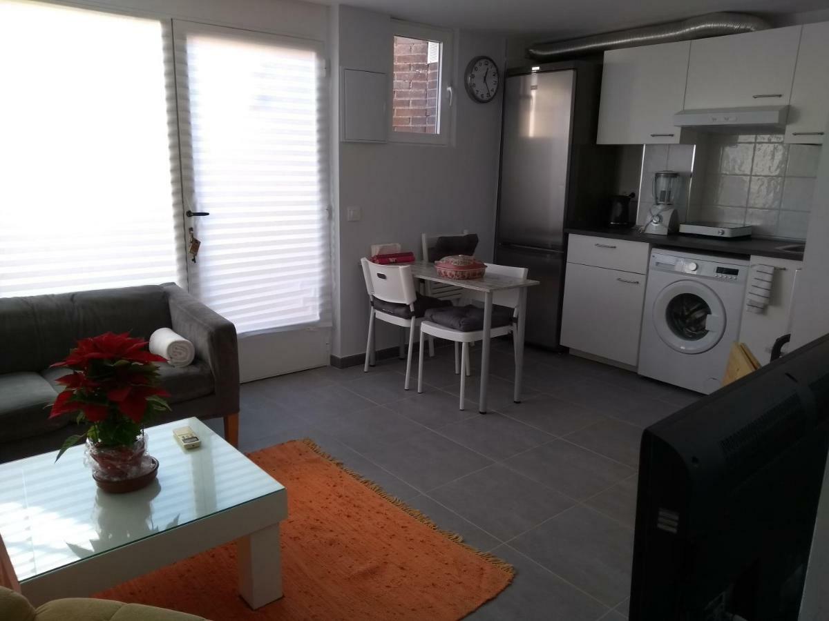 Cozy Apartament 10 Minutes From The Heart Of Madryt Zewnętrze zdjęcie