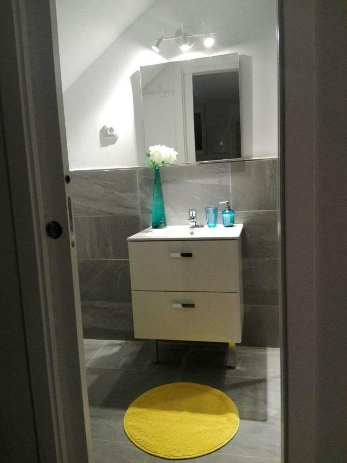 Cozy Apartament 10 Minutes From The Heart Of Madryt Zewnętrze zdjęcie